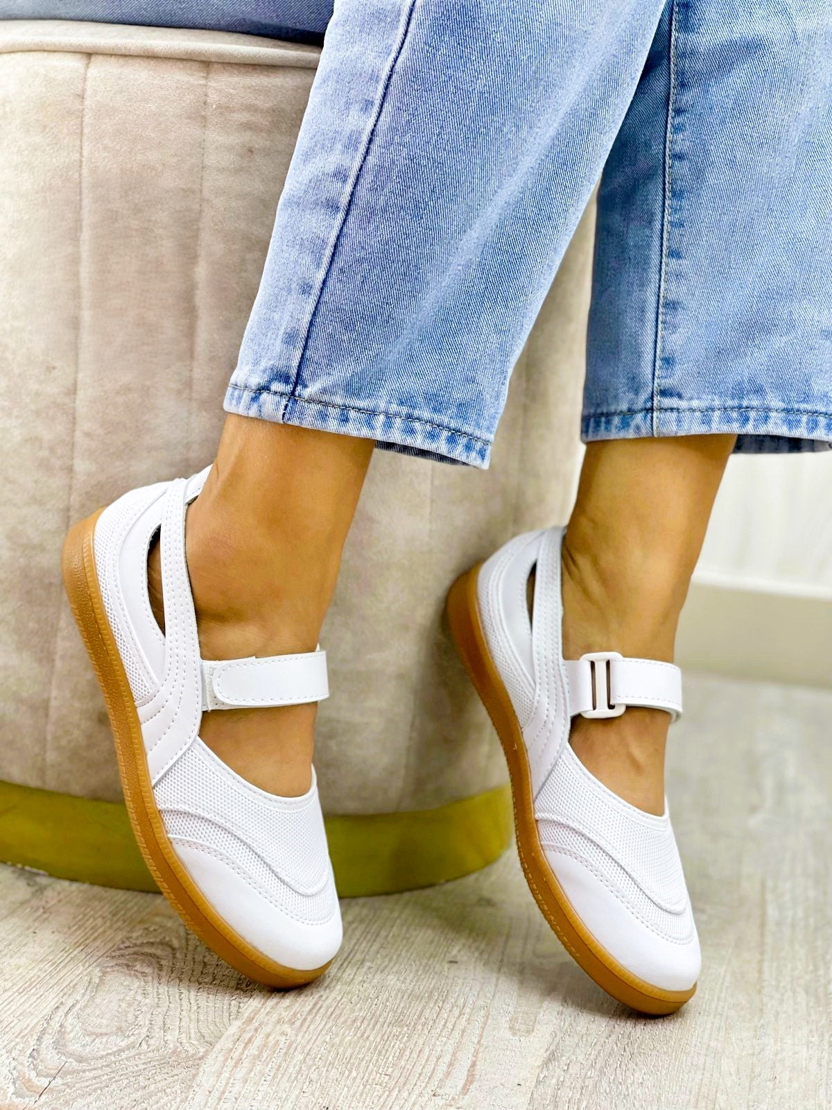 gid://shopify/MediaImage/41238675063073