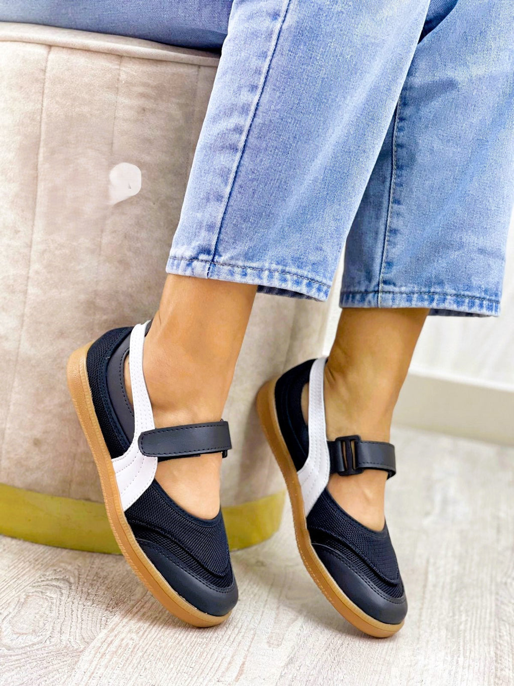 gid://shopify/MediaImage/41238675128609